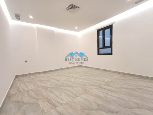 5 Bedrooms Floor with Balcony in Surra Area