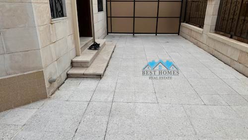Nice and spacious Ground Floor studio in Salmiya