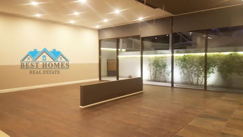 5 Bedrooms Ground Floor Available in Bayan