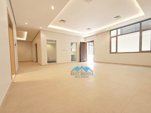 Nice and Spacious 4 Bedrooms Basement Floor in Qortuba