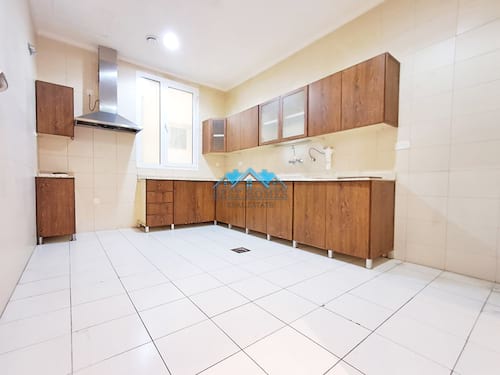 Nice and Spacious 4 Bedrooms Ground Floor in Mishref