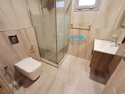 Nice and Spacious 4 Bedrooms Basement Floor in Qortuba