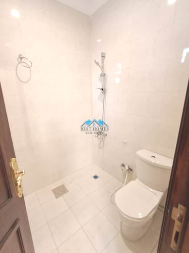 Affordable 2 Bedroom Apartment with Rooftop in c