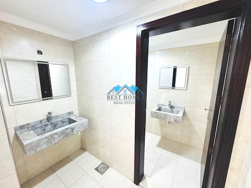Spacious 4 Master Bedrooms Villa with Rooftop in Salwa