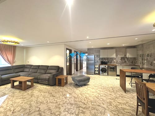 Luxury Fully Furnished 2 Bedroom Apartment with Private Rooftop in Surra