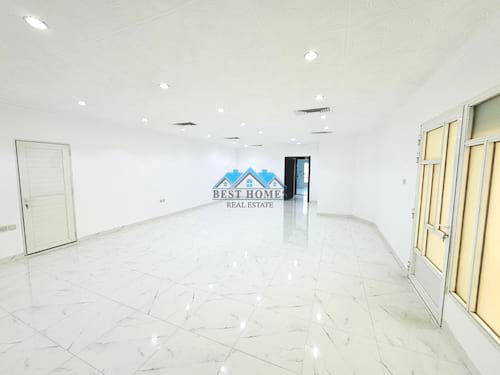 Spacious 4 Master Bedrooms Villa with Rooftop in Salwa