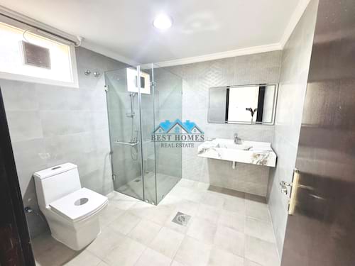 Spacious 4 Master Bedrooms Villa with Rooftop in Salwa