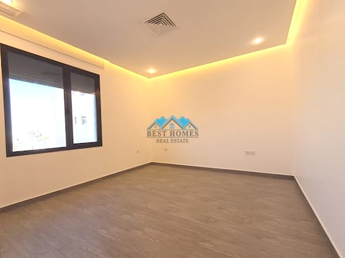 3 Bedrooms Apartment with Balcony in Bayan