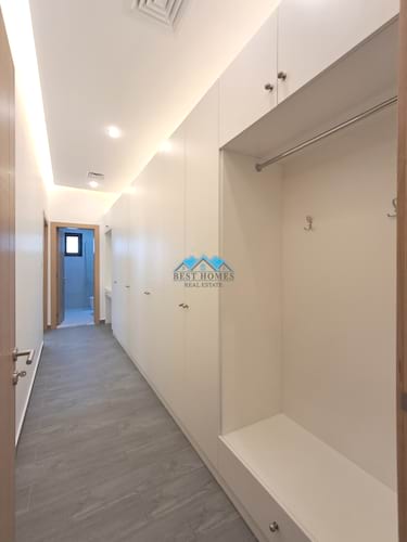 3 Bedrooms Apartment with Balcony in Bayan