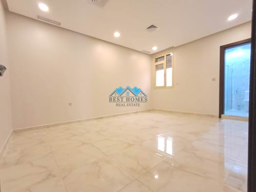 4 Bedrooms Ground Floor with Private Entrance in Surra