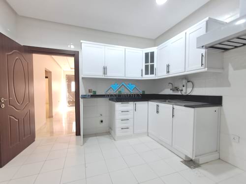 4 Bedrooms Ground Floor with Private Entrance in Surra