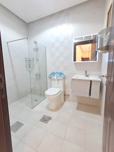 4 Bedrooms Ground Floor with Private Entrance in Surra