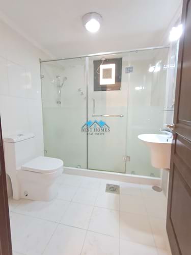 Stylish 4 Bedrooms Duplex Apartment with Private Entrance in Jabriya
