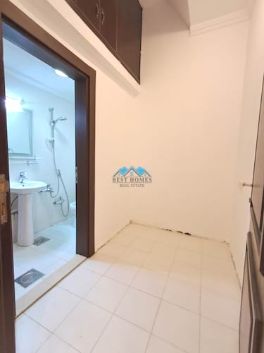 Stylish 4 Bedrooms Duplex Apartment with Private Entrance in Jabriya