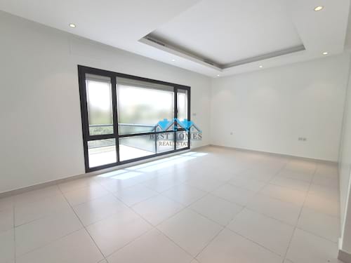 Elegant 5 Master Bedrooms Villa with Private Entrance in Shaab