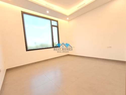 Premium 5 Bedrooms Floor Apartment Near Public Park in Zahra