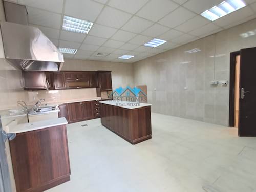 Stylish 4 Bedrooms Duplex Apartment with Private Entrance in Jabriya