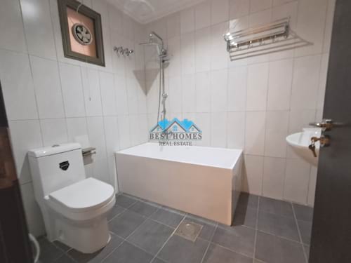 3 Bedrooms Ground Floor Apartment in Jabriya