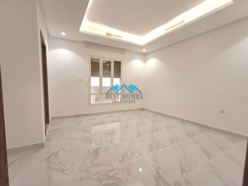 3 Master Bedrooms Floor Apartment in Qortuba