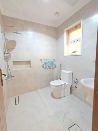 3 Master Bedrooms Floor Apartment in Qortuba