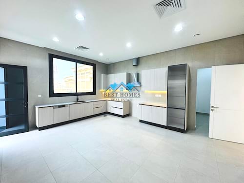 VVIP 4 Master Bedrooms Villa for Rent in Abu Fatira