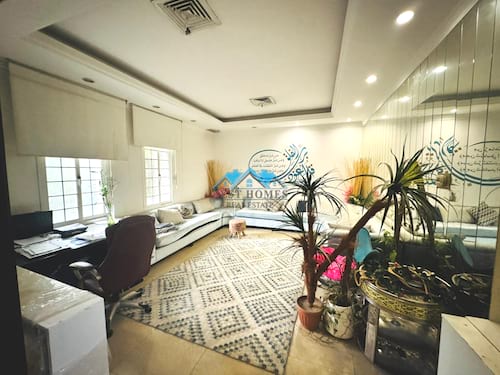 5 Bedrooms Modern Villa in Mangaf