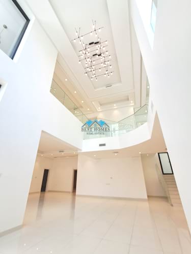 Exclusive 5 Master Bedrooms Duplex Apartment with Garden in Funaitees