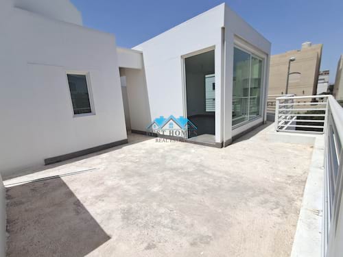 Modern Style and Spacious 4 Bedrooms Villa in Shuhada