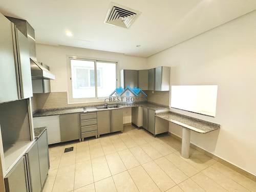 Modern Three-Bedrooms Duplex in Abu Fatira