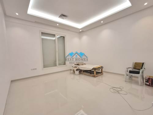 4 Master Bedrooms Spacious Floor in Zahra
