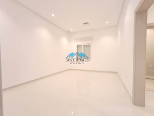 4 Master Bedrooms Spacious Floor in Zahra