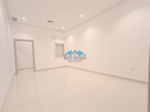 4 Master Bedrooms Spacious Floor in Zahra