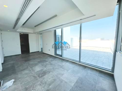 Seaview Two Bedrooms Apartment with Huge Terrace Area in Salwa