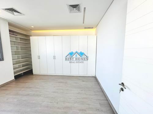 Seaview Two Bedrooms Apartment with Huge Terrace Area in Salwa