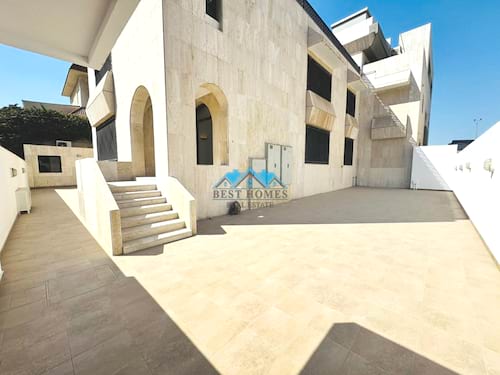 Seven Bedrooms Villa with Private Elevator in Salwa