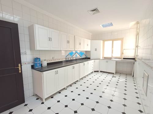 Modern 2 Bedroom Apartment with Rooftop in Hateen