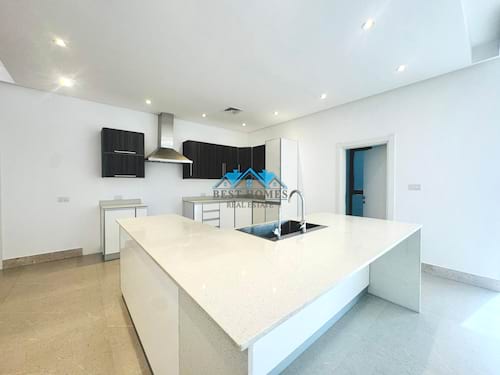 Modern Four Bedroom Floor Apartment For Rent in Funaitees