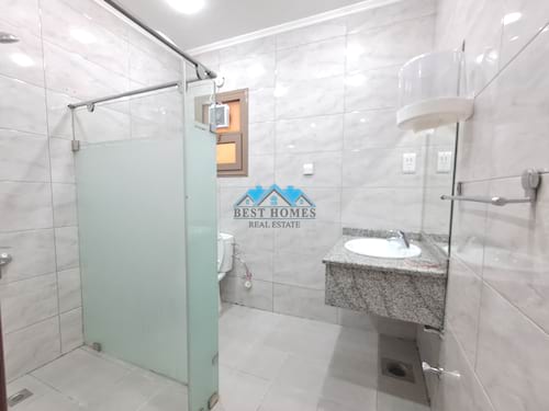 Spacious 5 Master Bedrooms Villa with Balcony in Hateen