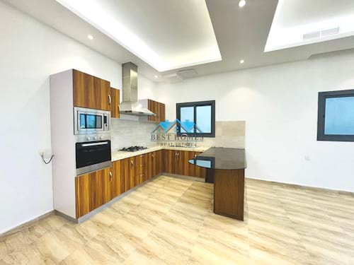 Modern Three Bedrooms Apartment in Fnaitees