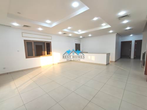 Spacious 5 Master Bedrooms Villa with Balcony in Hateen