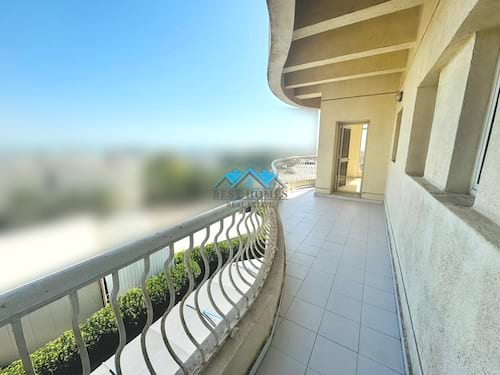 Seaview Three-Bedrooms Apartment with a Balcony in Ras Al Salmiya