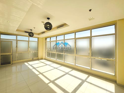 Seaview Three-Bedrooms Apartment with a Balcony in Ras Al Salmiya