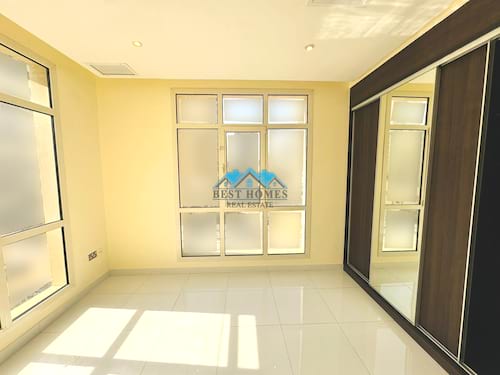 Seaview Three-Bedrooms Apartment with a Balcony in Ras Al Salmiya
