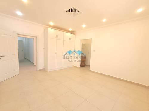 Nice and Spacious 4 Bedrooms Floor in Bayan