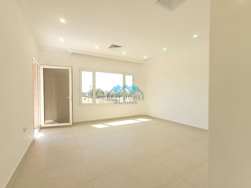 Nice and Spacious 4 Bedrooms Floor in Bayan