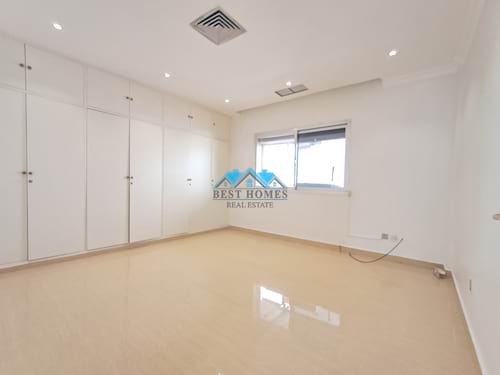 Spacious 6 Bedrooms Duplex Villa with Private Entrance in Bayan