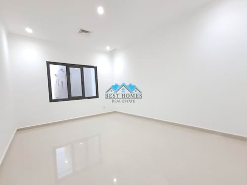 Spacious 4 Bedrooms Floor in Massayal