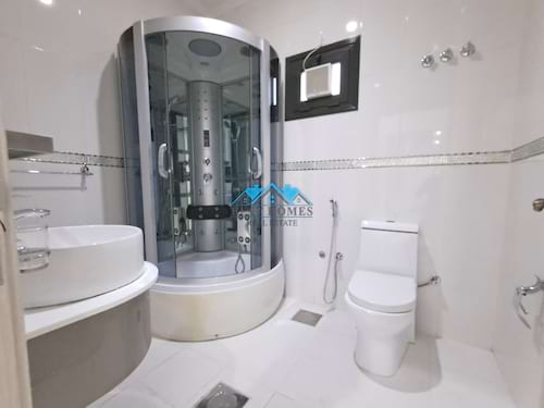 Spacious 4 Bedrooms Floor in Massayal