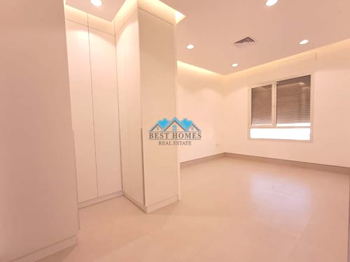 3 Bedrooms Apartment with Big Terrace in Sadeeq Area