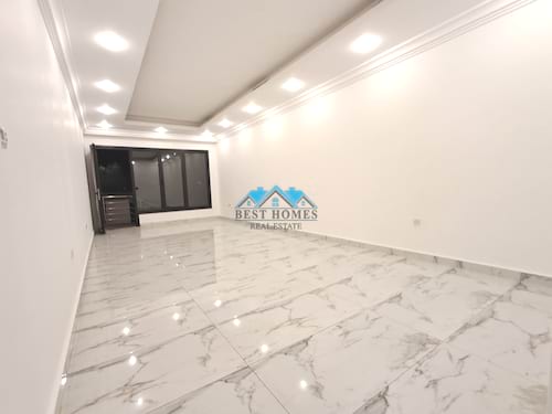 3 Bedrooms Apartment with Balcony in Rumaithiya